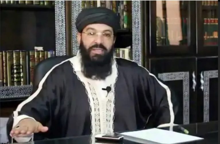 شيخ السلفية الجهادية عمرالحدوشي يشمت فى موت الغماري ويتهمه بنشر الافك و العهر