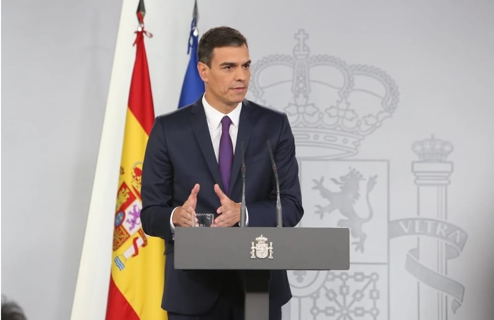 وزير الرئاسة الإسباني الأسبق.. موقف مدريد “صائب وشجاع”