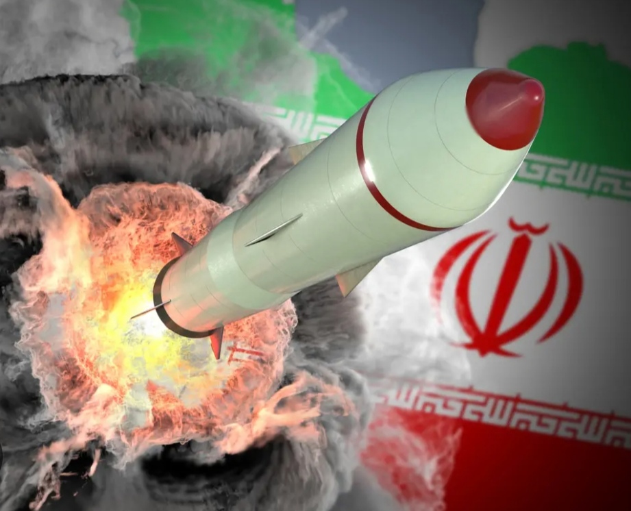 إيران متمسكة بحقها في السلاح النووي