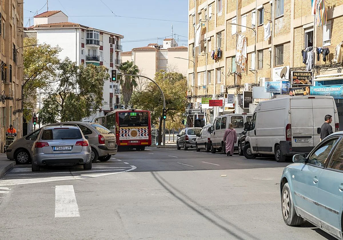 كولونيا ريكينا Colonia Requena الأكثر تنوعًا وتهميشا في مدينة أليكانتي